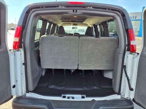 Used 2019 Chevrolet Express 3500 LS image 26