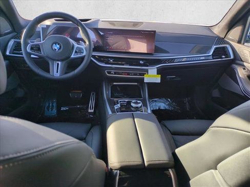 New 2026 BMW X5 M60i image 15