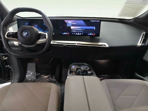 Used 2024 BMW iX xDrive50 w/ Sport Package AWD/4WD image 13