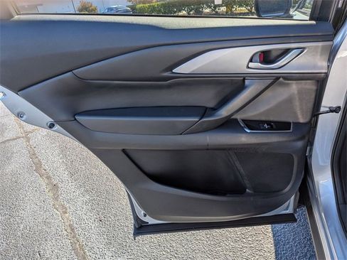 Used 2023 MAZDA CX-9 Touring image 27