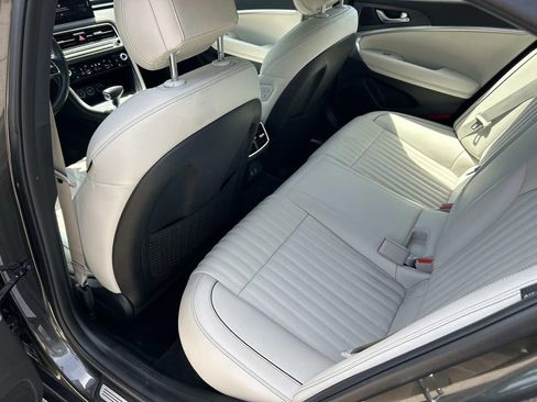 Used 2025 Genesis G70 2.5T w/ Sport Prestige Package RWD image 20