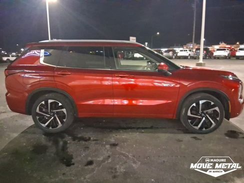 Used 2023 Mitsubishi Outlander SEL 40th Anniversary image 8