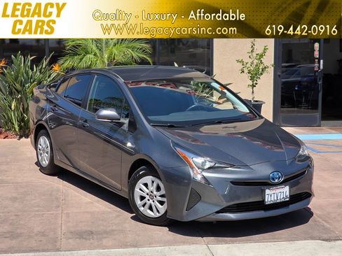 Used 2017 Toyota Prius One FWD image 1