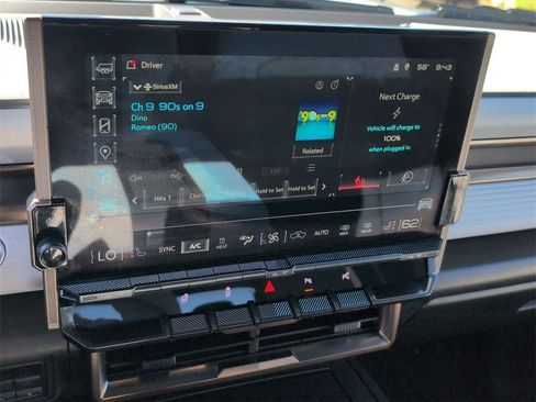 Certified 2024 GMC Hummer EV 2X image 24