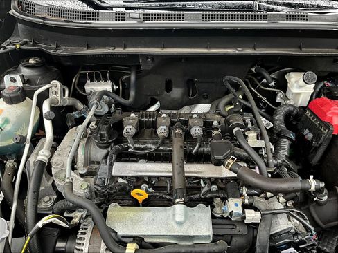 Certified 2024 Nissan Kicks S image 32