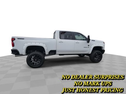 New 2025 Chevrolet Silverado 2500 LT w/ Trail Boss Package AWD/4WD image 9