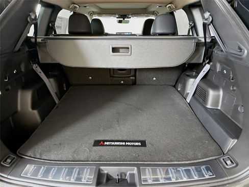 New 2026 Mitsubishi Outlander SEL image 24