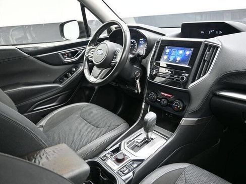 Used 2020 Subaru Forester Premium image 21