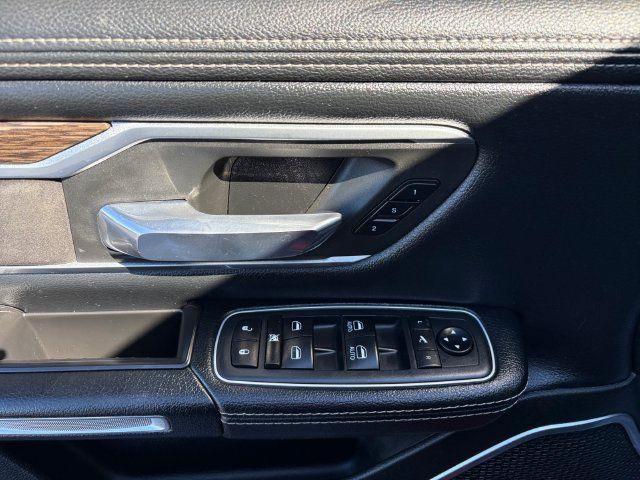 Used 2020 RAM 1500 Laramie AWD/4WD image 18