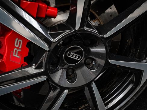 Used 2018 Audi TT RS w/ Technology Package image 8