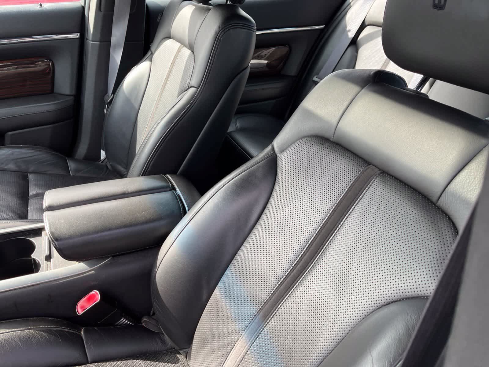 Used 2009 Lincoln MKS FWD image 25