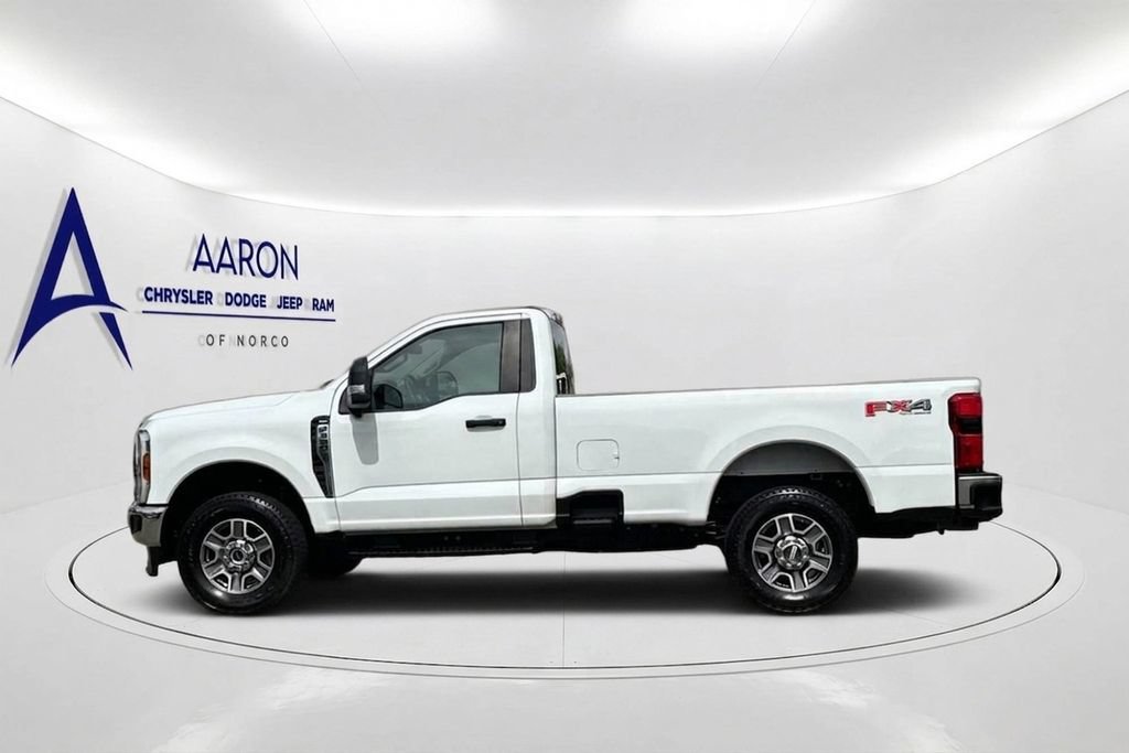 Used 2025 Ford F350 XLT w/ 360-Degree Camera Package AWD/4WD image 2
