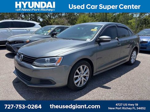 Used 2012 Volkswagen Jetta SE FWD image 1