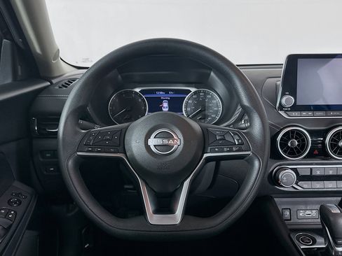 Used 2024 Nissan Sentra SV image 18