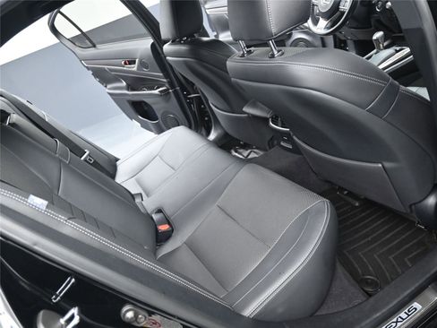 Used 2017 Lexus GS 200t F Sport image 6