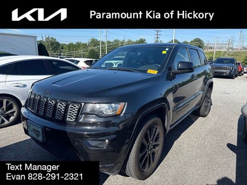 Used 2020 Jeep Grand Cherokee Altitude RWD image 1