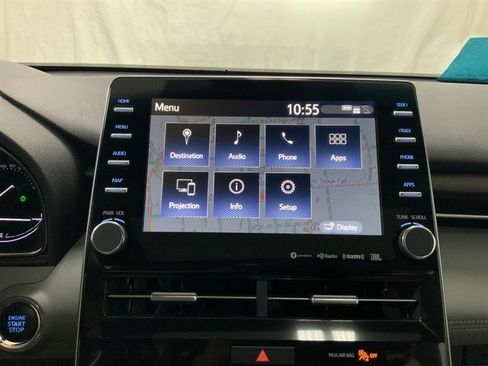 Used 2019 Toyota Avalon Limited image 15