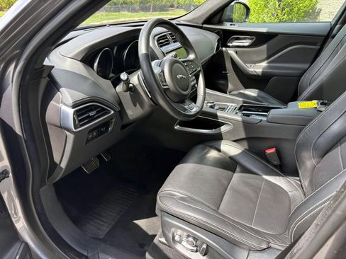 Used 2019 Jaguar F-PACE R-Sport AWD/4WD image 11