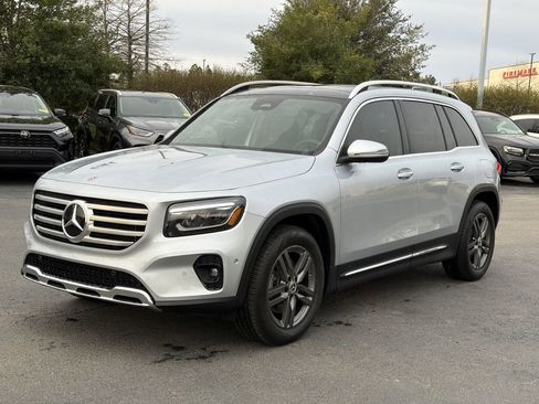 Used 2026 Mercedes-Benz GLB 250 4MATIC image 12