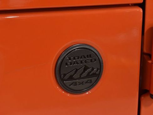 Used 2023 Jeep Wrangler Unlimited Sahara AWD/4WD image 36