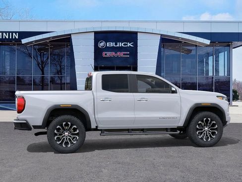 New 2026 GMC Canyon Denali image 5