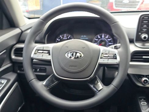 Used 2020 Kia Telluride S w/ S 8 Passenger Seating Package AWD/4WD image 19