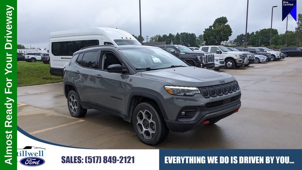 Used 2022 Jeep Compass Trailhawk w/ Trailhawk Elite Group AWD/4WD image 1
