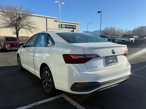 Used 2023 Volkswagen Jetta S image 5