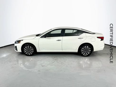 Certified 2025 Nissan Altima 2.5 SV AWD/4WD image 6