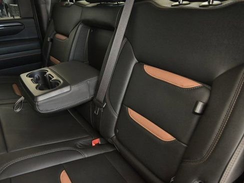 Certified 2024 GMC Sierra 2500 AT4 image 36