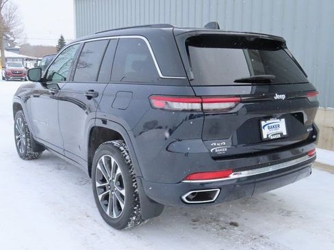 Used 2024 Jeep Grand Cherokee Overland w/ Luxury Tech Group IV image 11