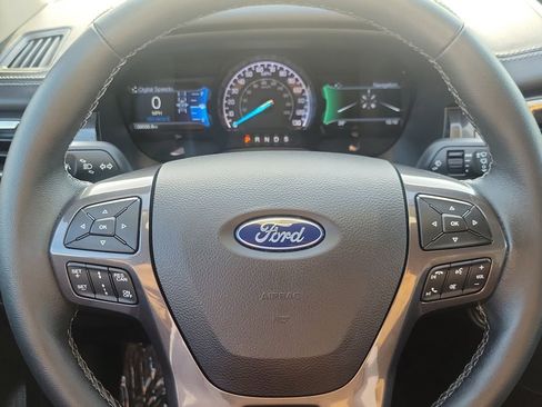 Used 2022 Ford Ranger Lariat w/ Equipment Group 501A High image 10