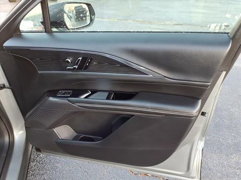 Certified 2024 Cadillac Lyriq Luxury image 24