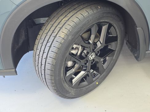 Certified 2024 Honda HR-V Sport image 28