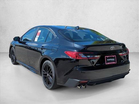 New 2026 Toyota Camry SE image 7