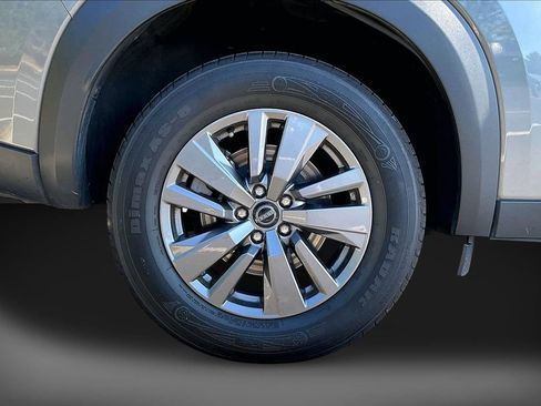 Used 2025 Nissan Pathfinder SV AWD/4WD image 36