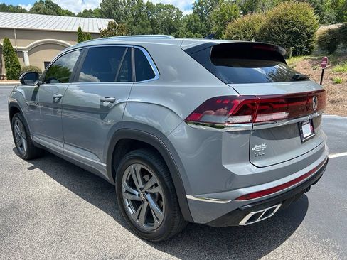 Used 2024 Volkswagen Atlas Cross Sport SEL R-Line AWD/4WD image 21