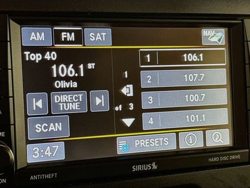 Used 2015 Jeep Wrangler Unlimited Sahara w/ Connectivity Group AWD/4WD image 16