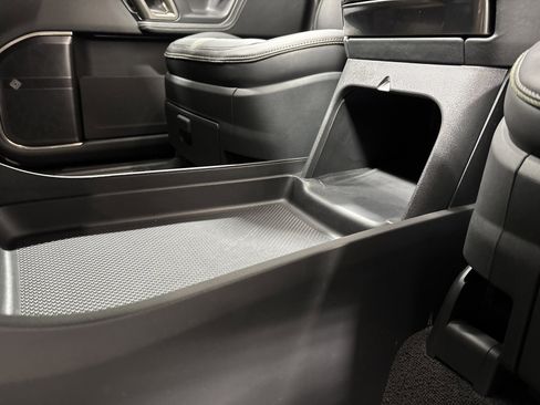 Used 2023 Rivian R1T Adventure image 31