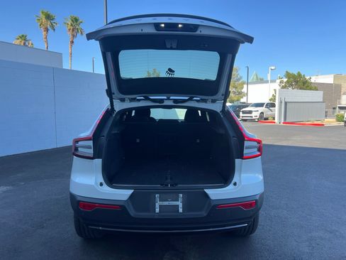 Used 2023 Volvo C40 P8 Recharge Ultimate AWD/4WD image 14