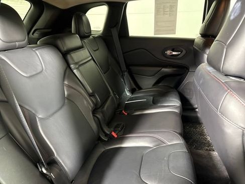 Used 2016 Jeep Cherokee Trailhawk w/ Leather Interior Group image 13