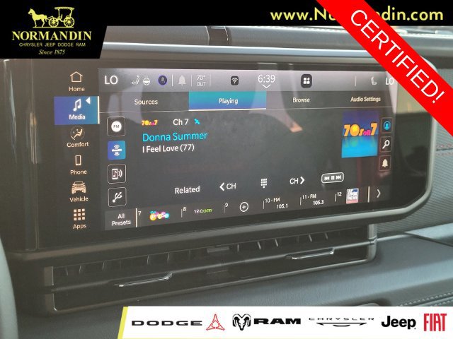 Certified 2025 Jeep Wrangler Unlimited Rubicon w/ Convenience Group AWD/4WD image 9