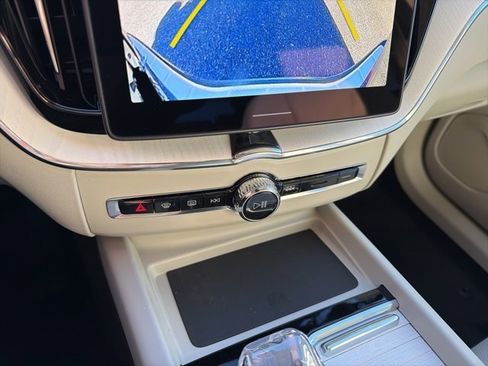 New 2026 Volvo XC60 B5 Ultra w/ Protection Package Premier image 17