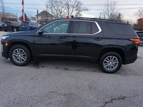 Used 2023 Chevrolet Traverse LT image 7