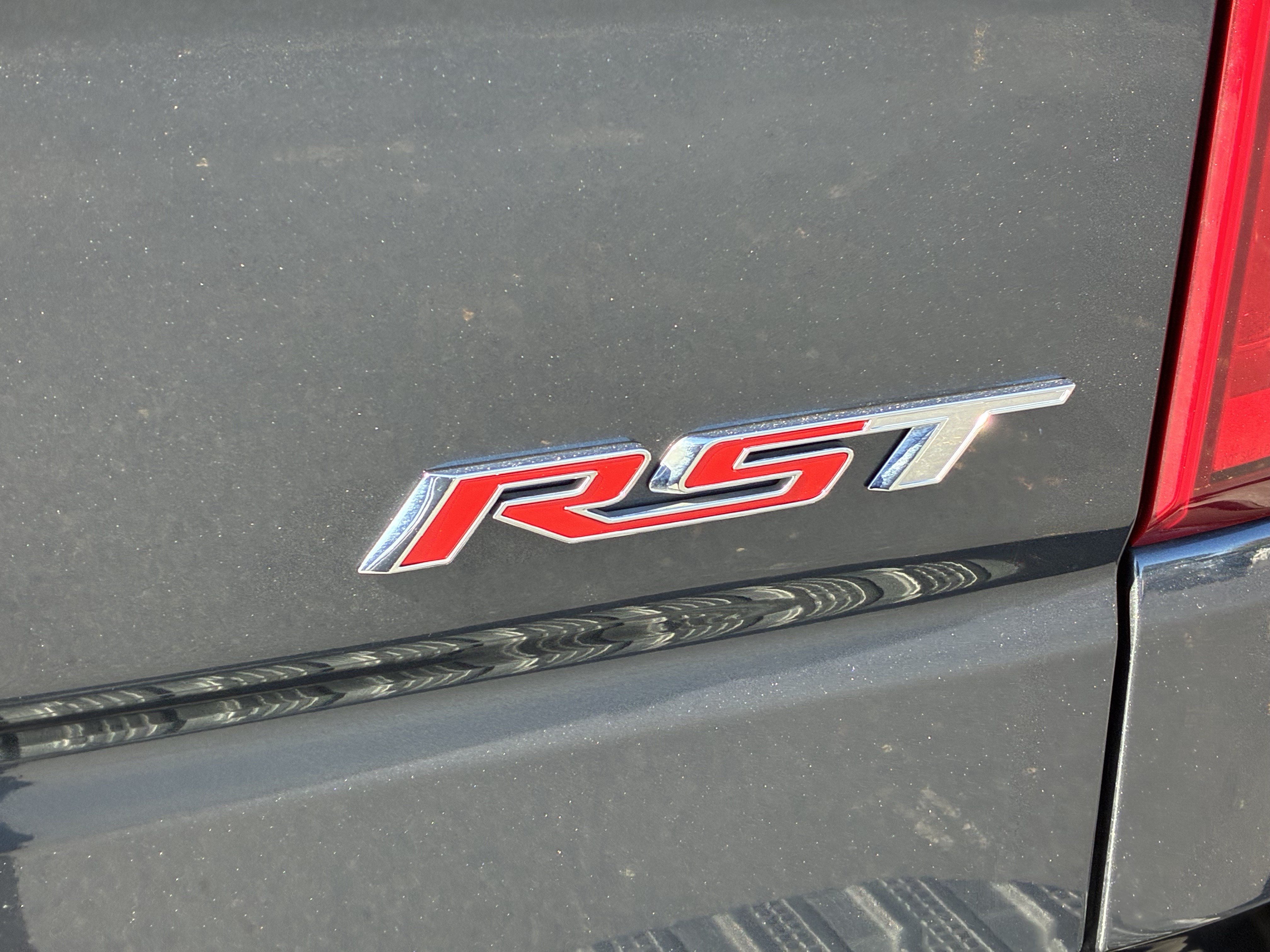 Used 2021 Chevrolet Silverado 1500 RST AWD/4WD image 12