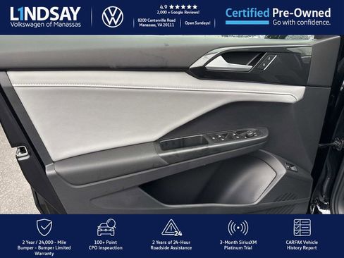 Used 2022 Volkswagen Taos SEL w/ Panoramic Sunroof Package image 9