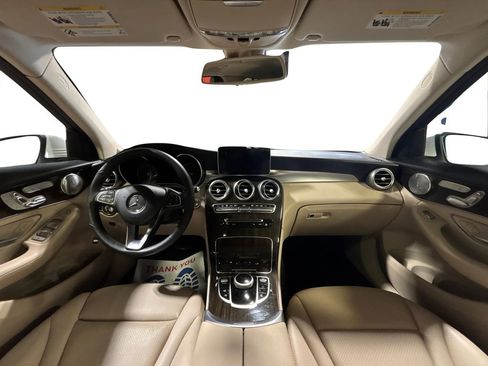 Used 2019 Mercedes-Benz GLC 300 4MATIC image 21