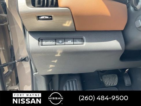 Certified 2025 Nissan Pathfinder Platinum w/ Cargo Package AWD/4WD image 21