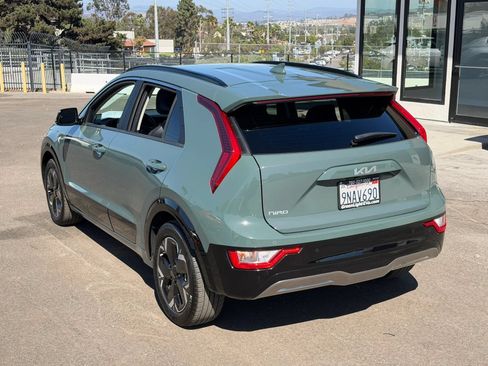 Used 2024 Kia Niro Wind FWD image 8