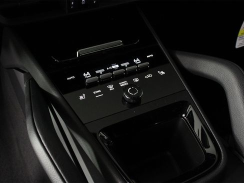 New 2026 Porsche Cayenne image 14